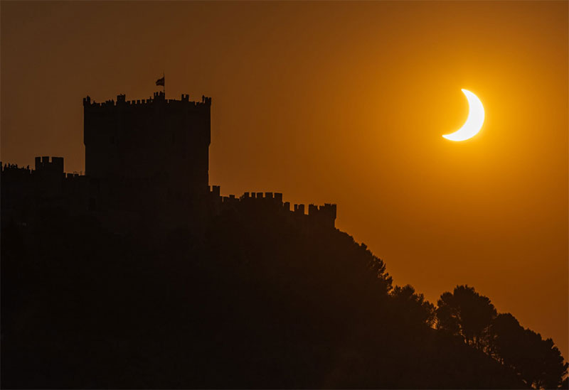 Eclipse 2026 partial solar eclipse photographed from the UK
